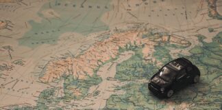 Od jakiego wieku samochodzik na akumulator?