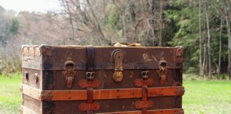 Jak zamontować zatrzask?