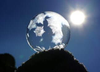 Czy jak dziecko ma zimne ręce to mu zimno? Czy jak dziecko ma zimne ręce to mu zimno?