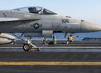 Co oznacza SF w koszykówce?