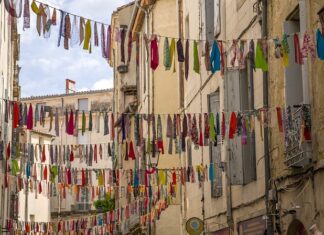 W którym tygodniu ciąży pojawiają się rozstępy? W którym tygodniu ciąży pojawiają się rozstępy?